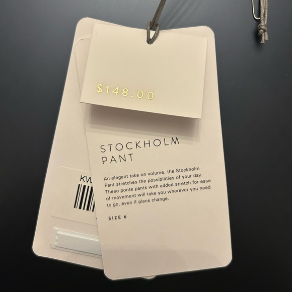 Kit and Ace “Stockholm” Flared Black Pants, size 6 - Picture 5 of 5